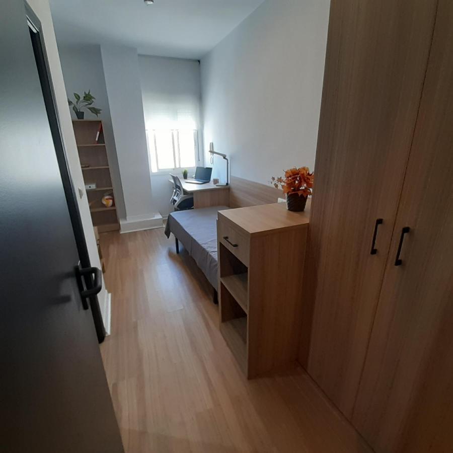 Micampus Malaga Student Residence Екстер'єр фото
