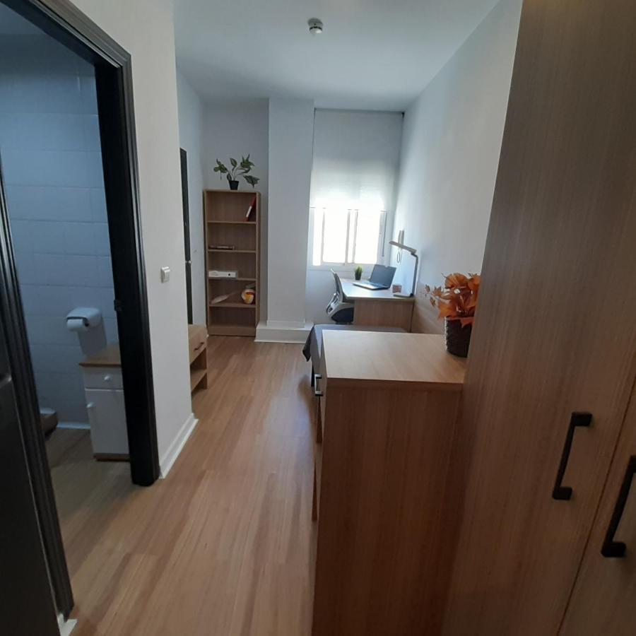 Micampus Malaga Student Residence Екстер'єр фото