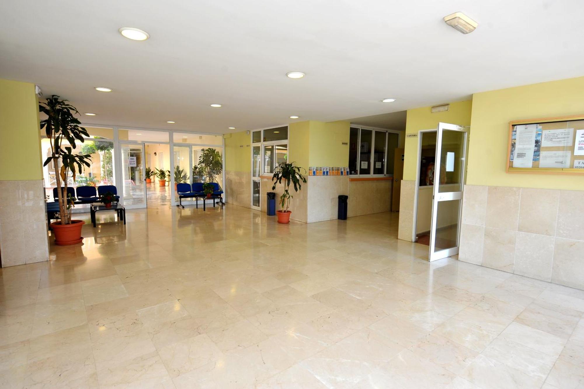Micampus Malaga Student Residence Екстер'єр фото
